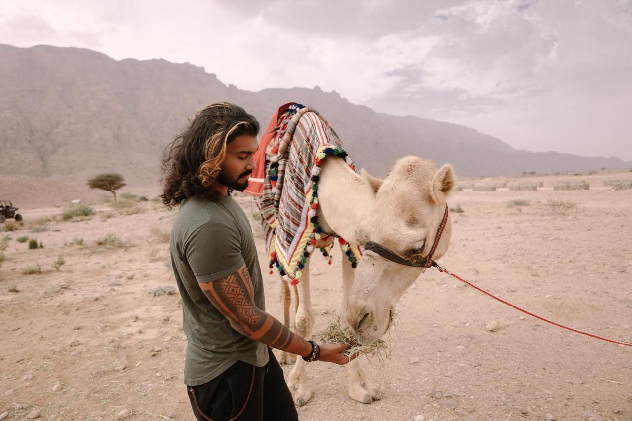 Pura Eco Retreat, Jebel Hafit Desert Park 艾因 外观 照片