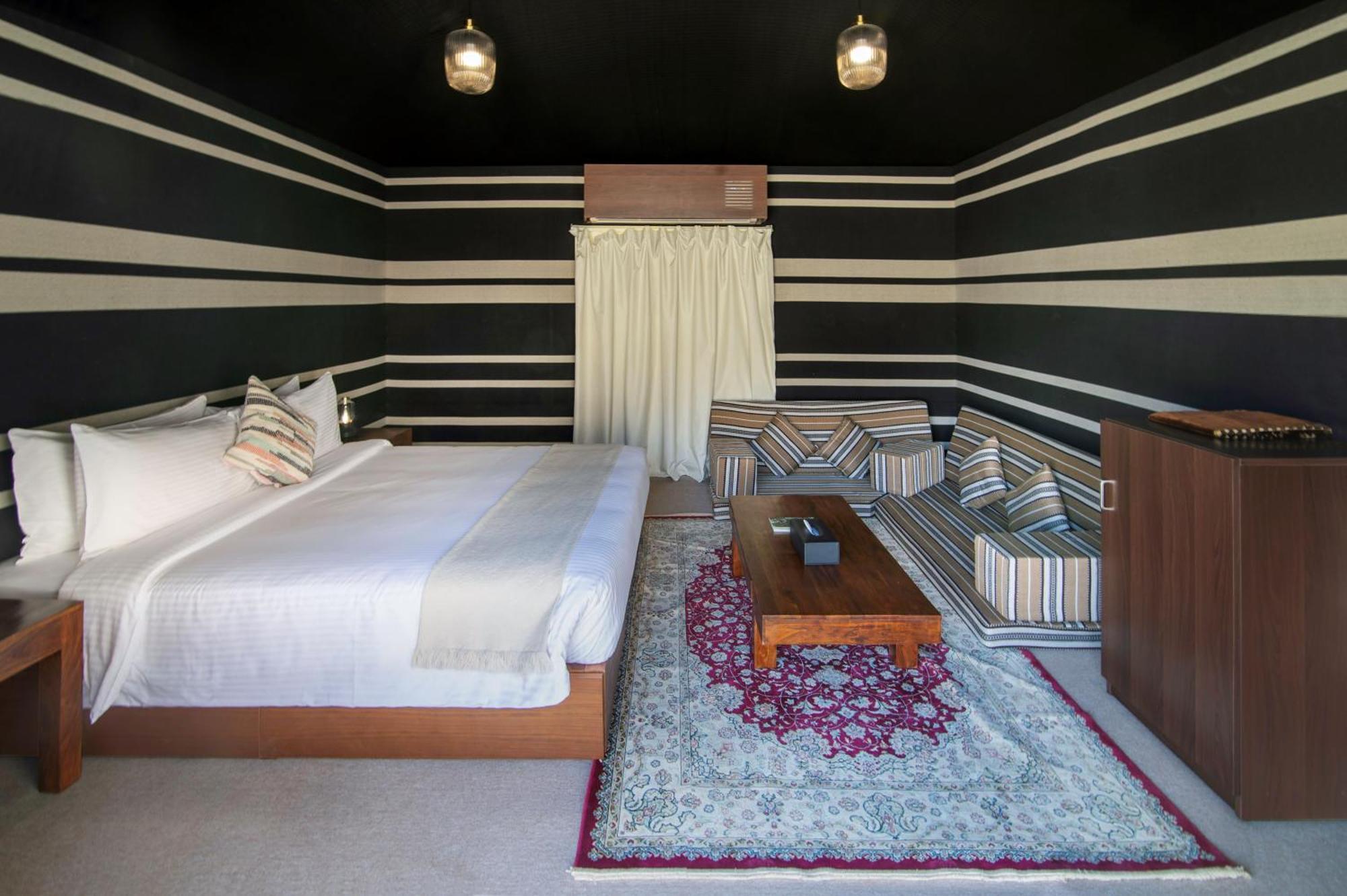Pura Eco Retreat, Jebel Hafit Desert Park 艾因 外观 照片